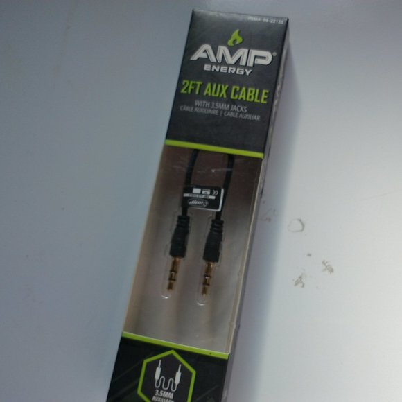 NWT 2ft  Auxiliary cable  from AMP - Picture 1 of 1